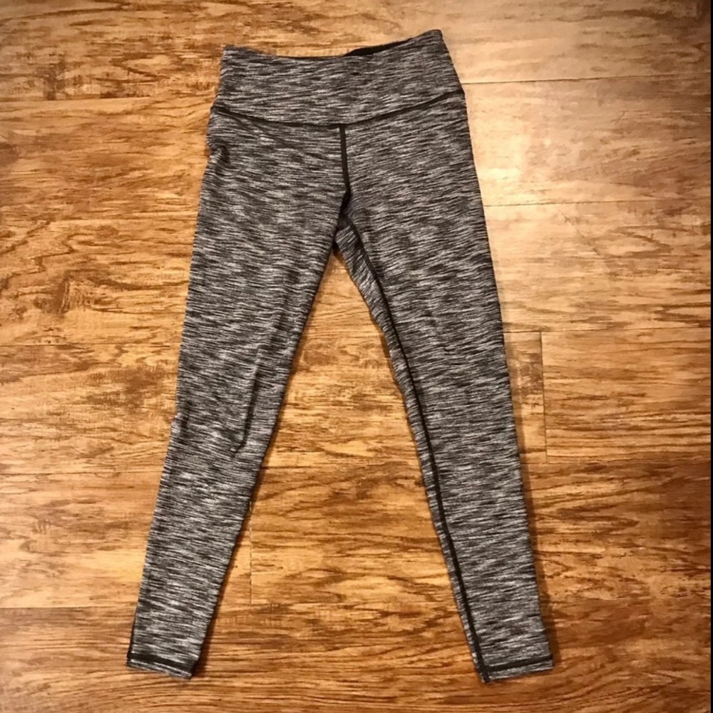 Victoria's Secret 7/8 leggings, small
